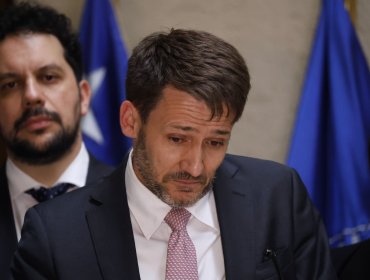 Pardow recordó a su padre al valorar rechazo de la acusación constitucional en su contra: "Hoy tuve el espacio que él no tuvo"