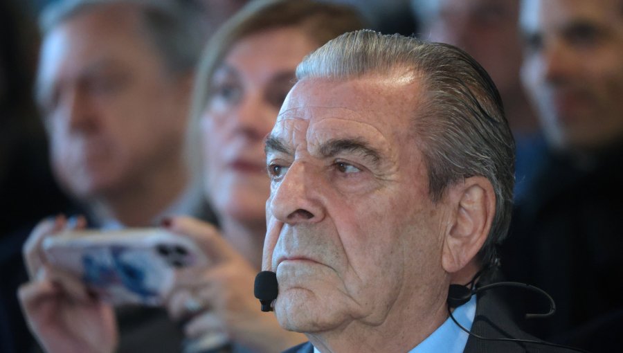 Tribunal Supremo de la DC suspende la militancia al expresidente Frei por su reunión con José Antonio Kast