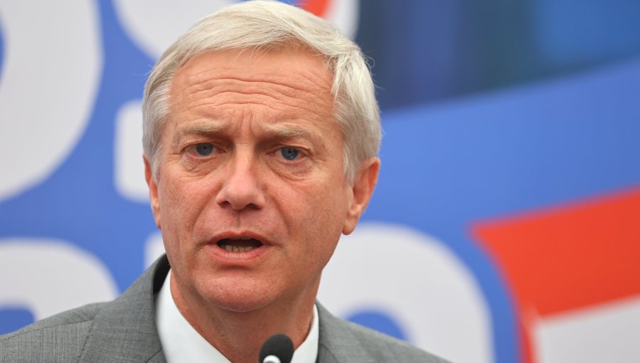 Kast por críticas de comando de Jara a su cita con Frei: "El golpe político se lo han dado ellos mismos cuando insisten en continuidad"