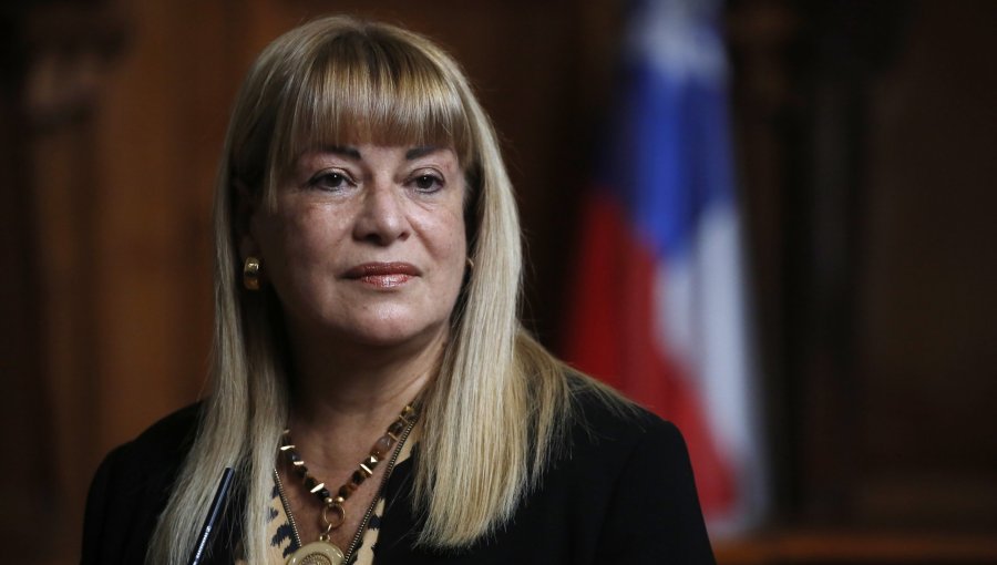 Fiscalía amplía querella de capítulos contra la exministra Vivanco en el marco del caso "Muñeca Bielorrusa"