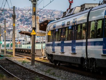 Refuerzan servicio del Tren Limache-Puerto por desarrollo del Festival Rockódromo