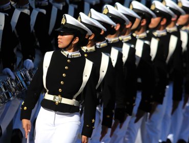 Funcionaria de la Armada que denunció a superior por violación fue sancionada: Corte apuntó a "cultura patriarcal y sexista"