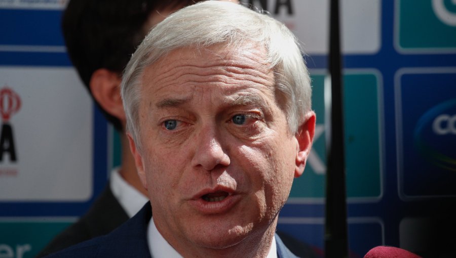 Kast defendió a Frei tras sanción de la DC y aseguró que está disponible para reunirse con "cualquier expresidente de la República"