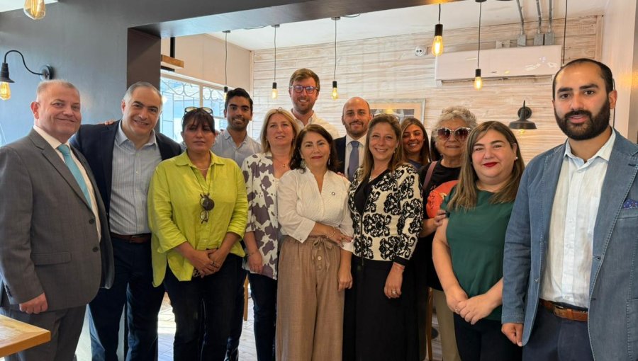 Oposición refuerza coordinación en Valparaíso con encuentro entre Republicanos y Chile Vamos de cara a la segunda vuelta presidencial