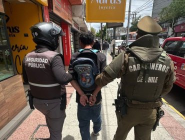 En intenso operativo, inspectores municipales capturan a sujeto acusado de cometer un hurto en céntricas calles de La Calera