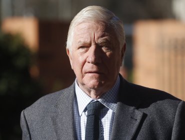 Ravinet calificó de "gran error" la suspensión de militancia de Frei: "Le hace más a la DC que al expresidente"