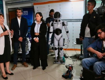 "Stelarbot", el primer robot inclusivo del país, será guía en el Centro Espacial Nacional de la Fuerza Aérea