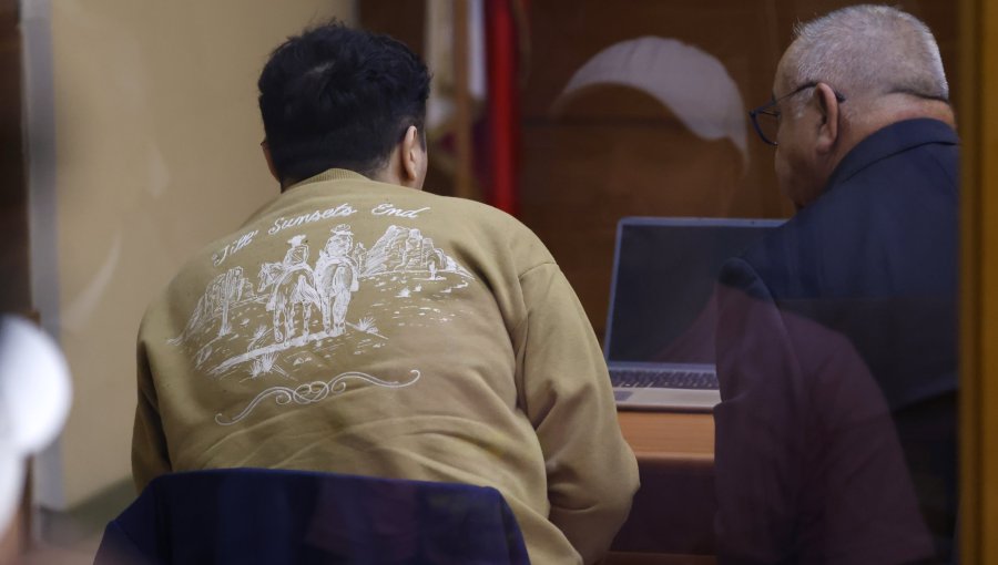 Por intento de homicidio envían a prisión a estudiante que atacó con un cuchillo a su profesor en la U. Santa María de Valparaíso