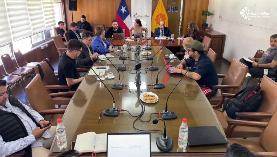 Corporación Municipal de Viña descarta tabla de sueldos de 1996 en Salud durante sesión marcada por ausencia de concejales de oposición