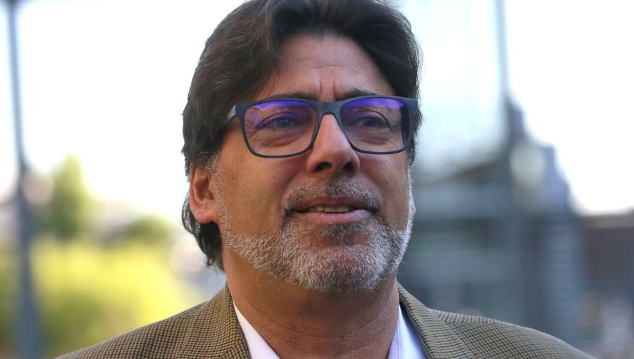 Daniel Jadue critica a expresidente Frei por reunión con Kast: "Solo le interesa su bolsillo"