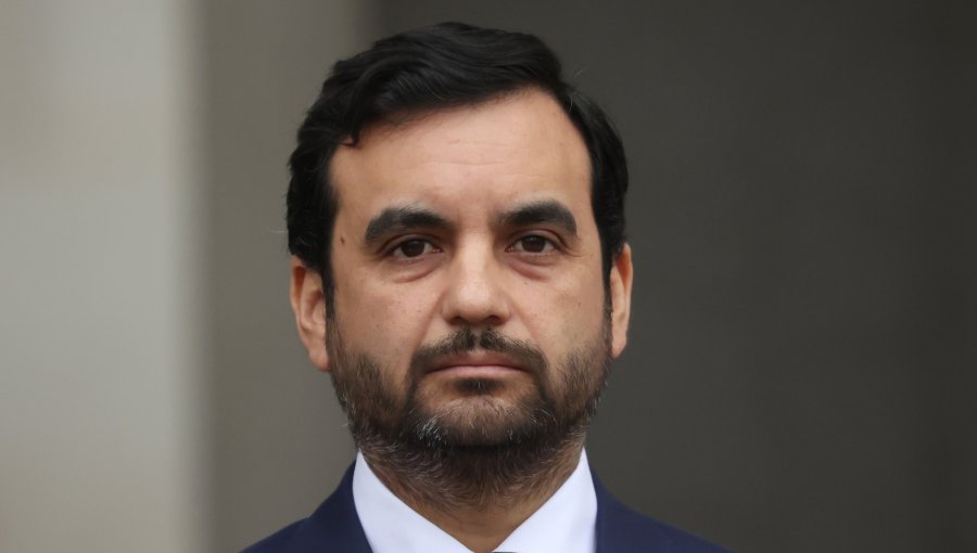 Ministro Gajardo admite que "fallaron distintos tipos de protocolos" en la fuga de reo desde Colina II