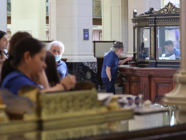 Cámara de Diputados despachó a ley el proyecto que restablece el feriado bancario del 31 de diciembre