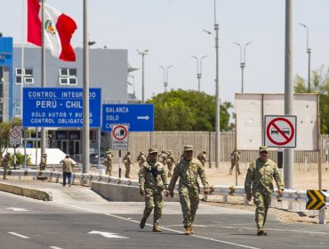 Autoridades de Chile y Perú se reúnen este lunes para abordar el problema migratorio en la frontera