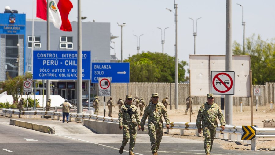 Autoridades de Chile y Perú se reúnen este lunes para abordar el problema migratorio en la frontera