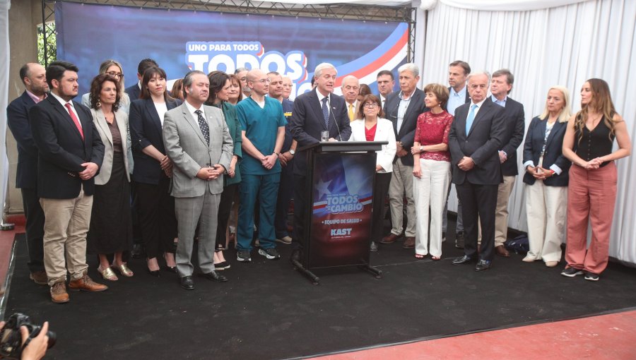 Demócratas entregó su apoyo a la candidatura presidencial de José Antonio Kast: "Hay más coincidencias que diferencias"