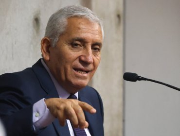 Fiscal dice que Espinosa comenzó a recibir dinero malversado "prácticamente desde que comenzó a ejercer como director de la PDI"