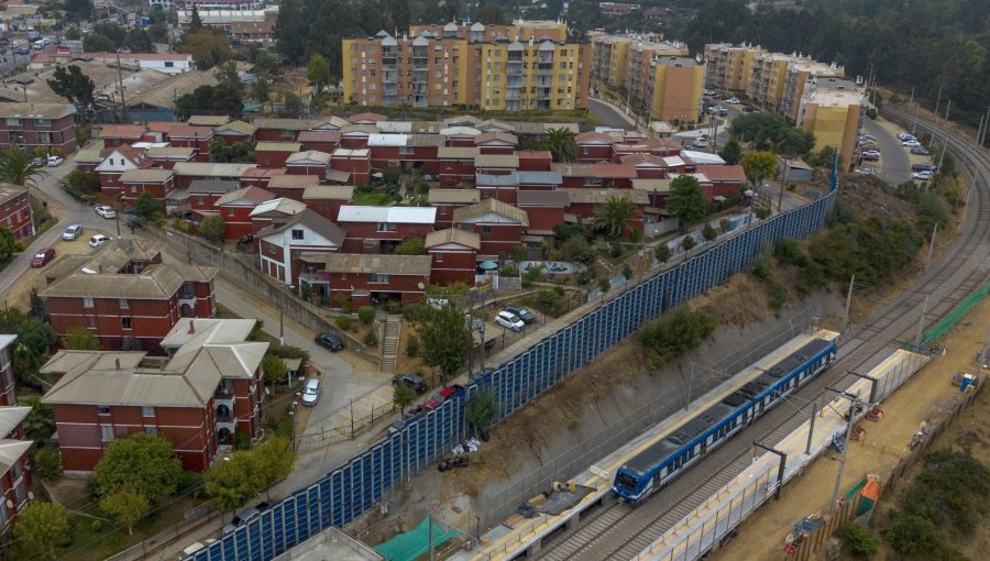 EFE Valparaíso evalúa cartera de inversiones a futuro, pero no menciona promesa de Jara de soterrar el tren en Quilpué y Villa Alemana
