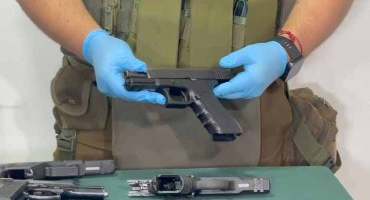 Detienen a cuatro extranjeros que disparaban contra una casa en Recoleta