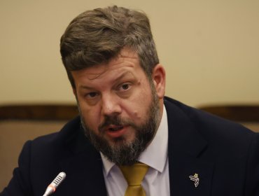 Diputado Kaiser afirma que solución del Gobierno a la megatoma de San Antonio "desprecia a la gente que ha hecho la cola"