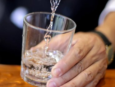 Avanza en el Congreso el proyecto que dispone la entrega gratuita de agua en restaurantes