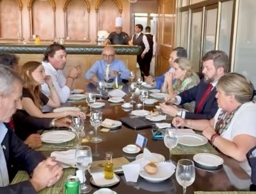 ¿Convicción o conveniencia? Camila Flores se sienta a la mesa de Libertarios y se sigue alejando cada vez más de Renovación Nacional