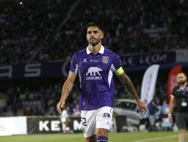 Larrivey confirma que "pase lo que pase" seguirá vistiendo la camiseta de D. Concepción en 2026