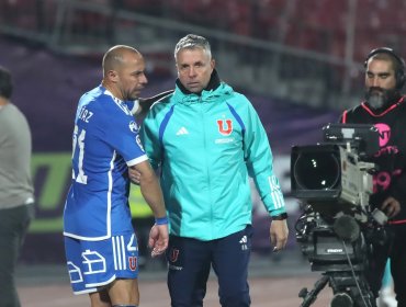 Díaz dice que le "encantaría" que Álvarez siga en la U. de Chile: "Le ha hecho muy bien al club y al grupo"