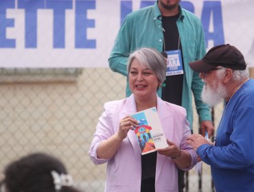 Jara golpea la mesa y exige a Kast aclarar polémica por conmutación de penas: “No me ando corriendo”