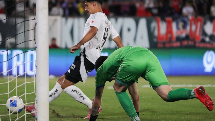 Salomón Rodríguez podría dejar Colo-Colo rumbo a Argentina