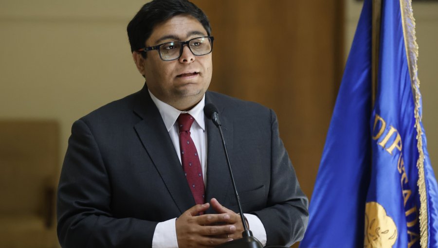 Acusan “autoritarismo” y “censura”: oposición rechaza acción de Carmen Hertz