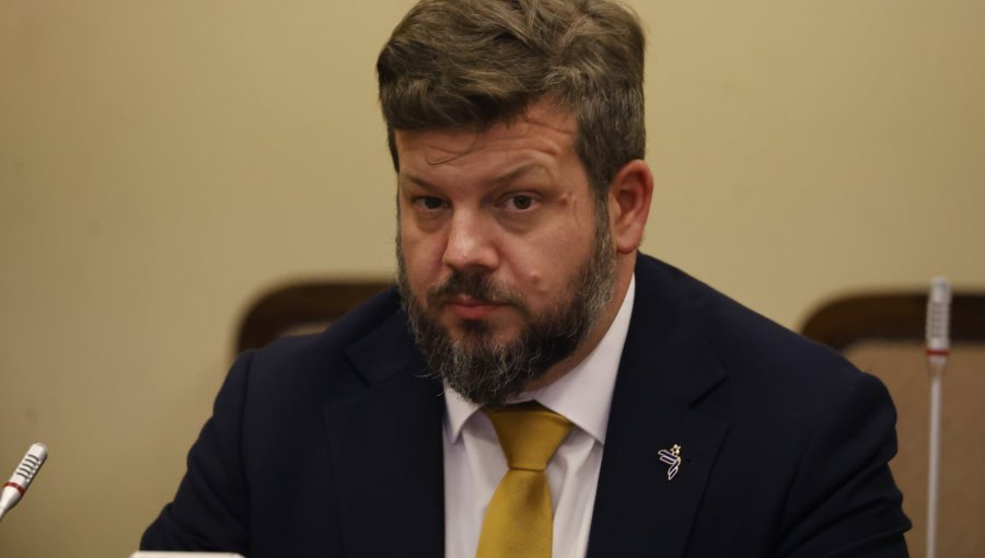 Kaiser condiciona ingreso del Partido Nacional Libertario a un eventual gobierno de Kast