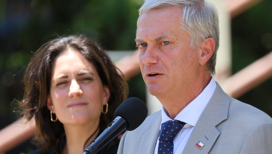 Kast desafía visión del Gobierno y convoca a “restaurar la esperanza nacional”