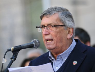 Carmona reafirma respaldo a Jara y niega que un eventual gobierno sea continuidad del de Boric