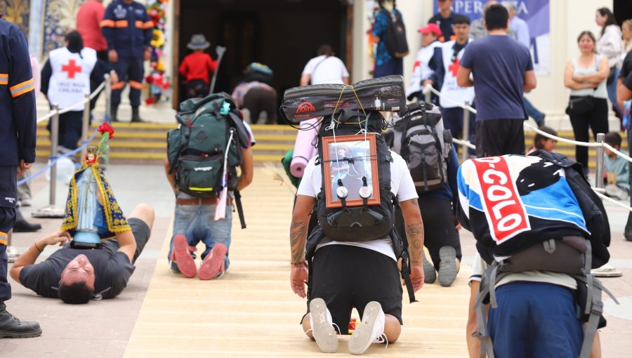 Lo Vásquez: autoridades eclesiásticas piden reemplazar velas por ayuda social