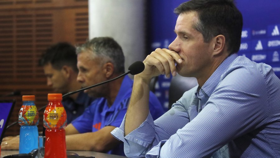 Clark asegura que dará un paso al costado si perjudica a la U