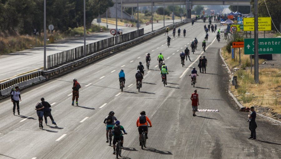 Tragedia en Lo Vásquez: Mujer muere por paro cardiorrespiratorio en carretera