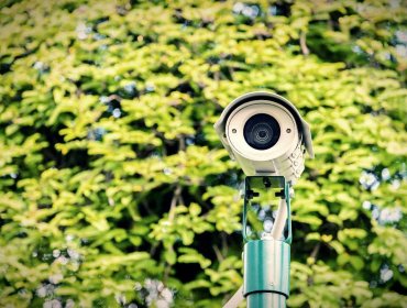 Municipio de Viña firma contrato de sus 215 cámaras nuevas: en marzo debe estar la sala de control y el 90% de los puntos críticos