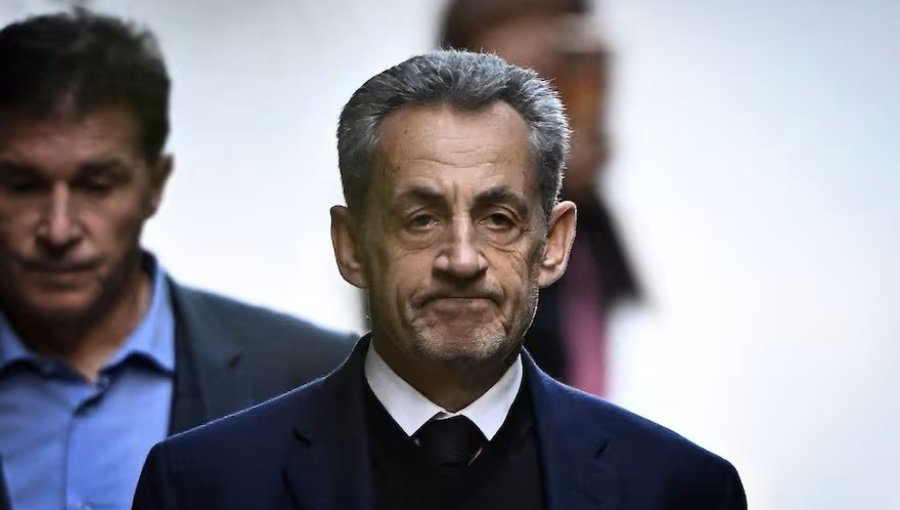 Sarkozy publica libro en el que denuncia las condiciones a las que fue sometido en prisión: "Permanecía confinado 23 horas al día"