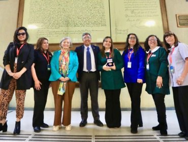 Jardín infantil "Los Trompitos de 7 Colores" de Casablanca recibió la Medalla de la Cámara al cumplir 50 años de funcionamiento