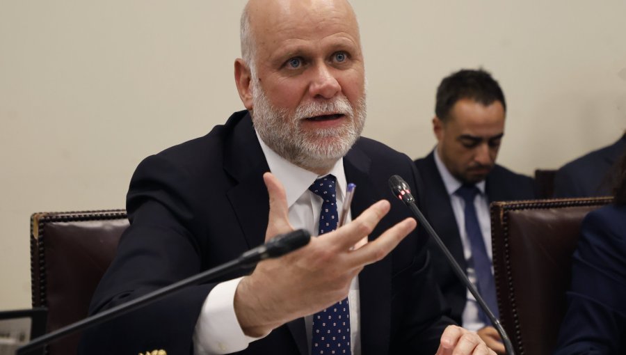 Ejecutivo activa "fast track" para adelantar vigencia de nueva Ley Antidíscolos antes del inicio del próximo gobierno