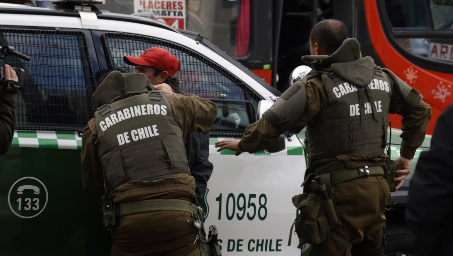 Capturan a dos peligrosos delincuentes armados en Lo Espejo: uno era buscado por homicidio