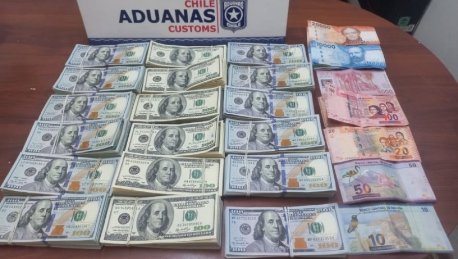 Detectan millonario contrabando de dinero en vehículo que ingresaba por Ollagüe