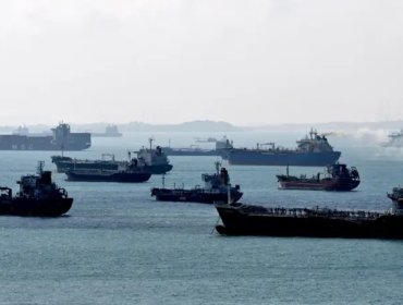 Qué es la flota de buques fantasma por la que se acusa a Venezuela de burlar las sanciones para exportar su petróleo