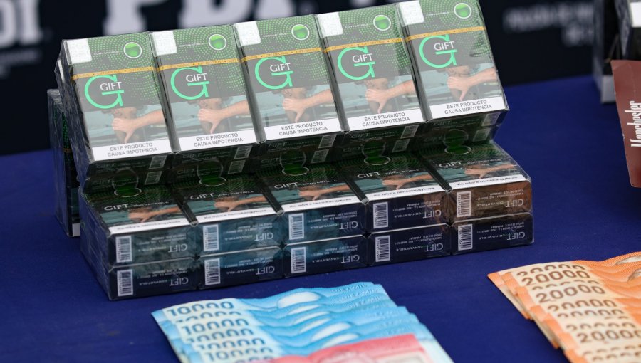 Detienen a cinco personas e incautan $500 millones en cigarrillos de contrabando en Estación Central