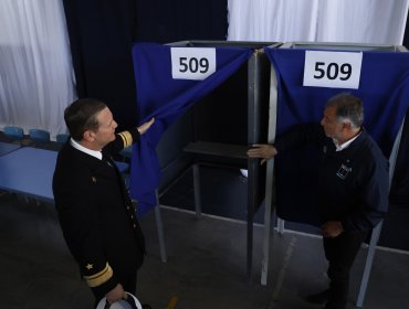 Jefe de Fuerzas de la región de Valparaíso revisó lugares de votación: "Esperamos que la jornada se desarrolle con normalidad"