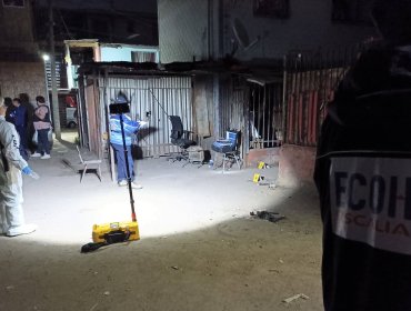 Prisión preventiva para mujer imputada por ataque a disparos que dejó dos muertos y a adolescente parapléjico en Quilicura