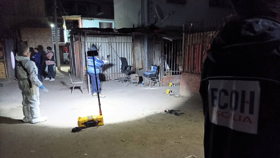 Prisión preventiva para mujer imputada por ataque a disparos que dejó dos muertos y a adolescente parapléjico en Quilicura