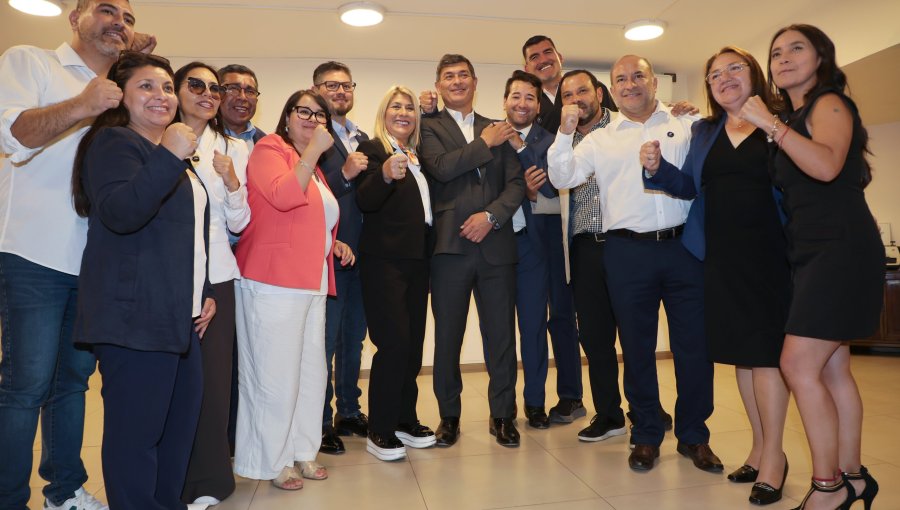 Parisi se reunió con bancada electa del PDG y reiteró llamado a votar nulo en la segunda vuelta