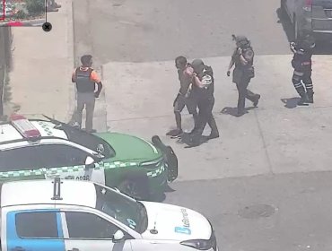 Carabineros arresta a individuo que intentó quemar vivienda con bombas molotov