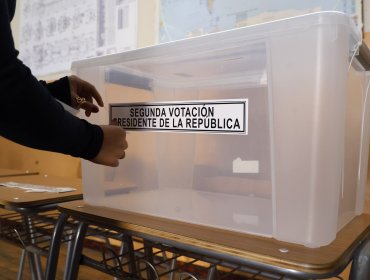 Delegado Durán hace llamado a votar temprano y dice que se proyecta un "flujo continuo, pero sin aglomeraciones"